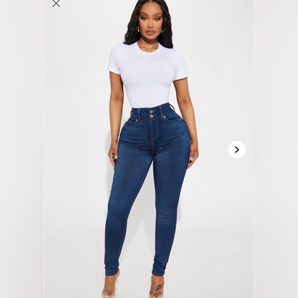 Booty lifter jeans 👖